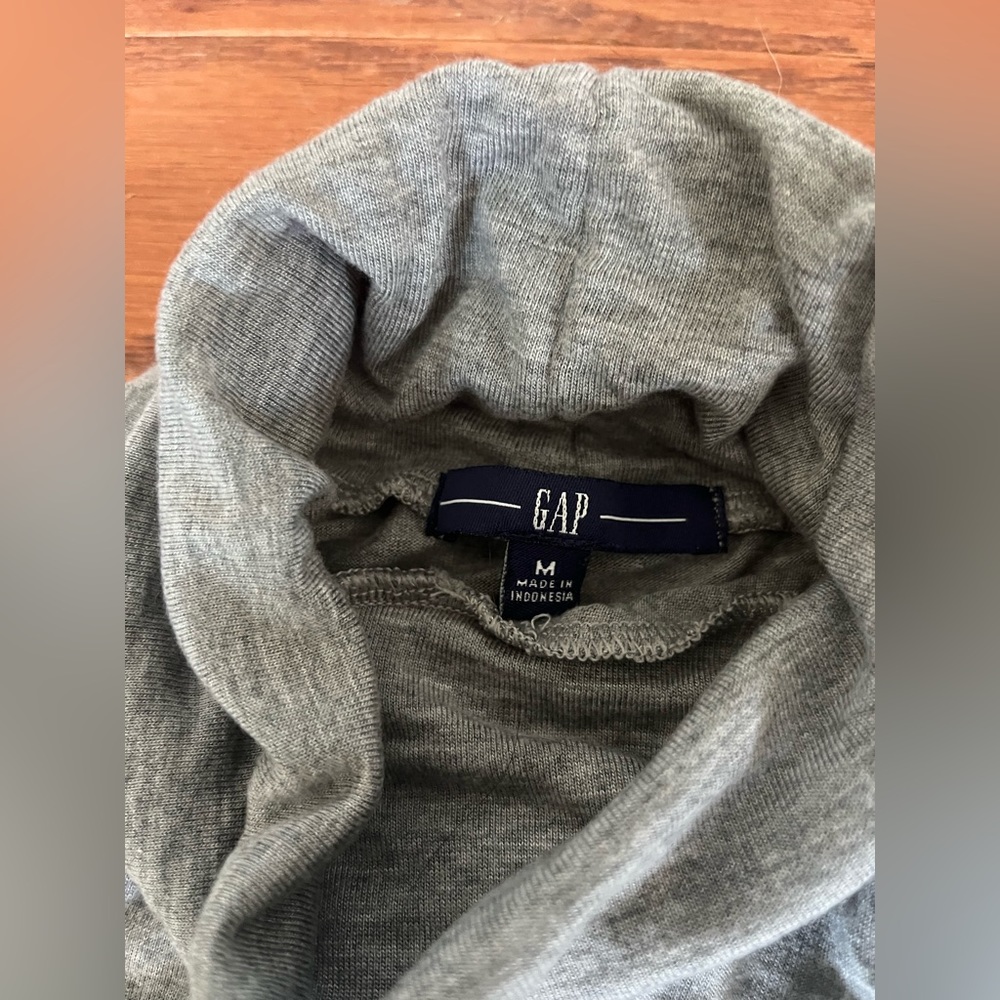 Gap Dress - Size M - Picture 4 of 6